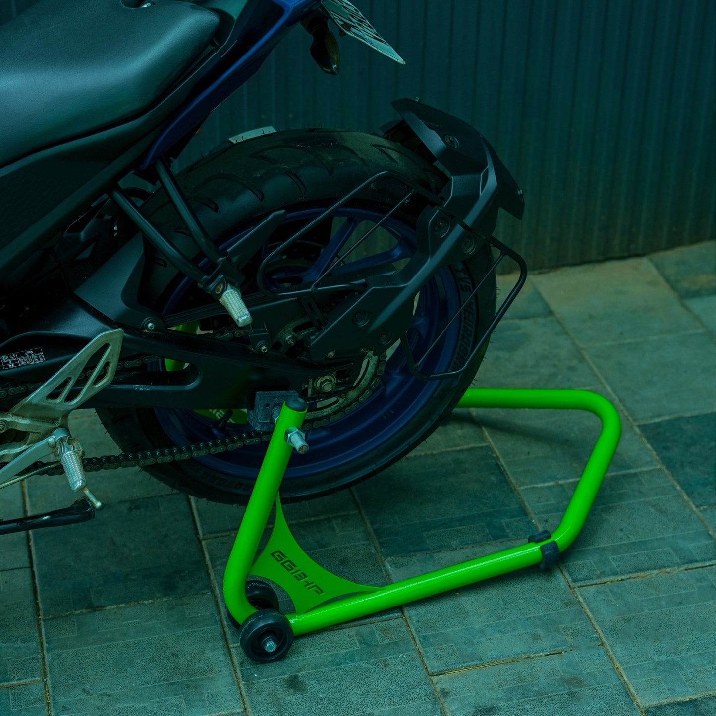 66BHP Universal Motorcycle Paddock Stand