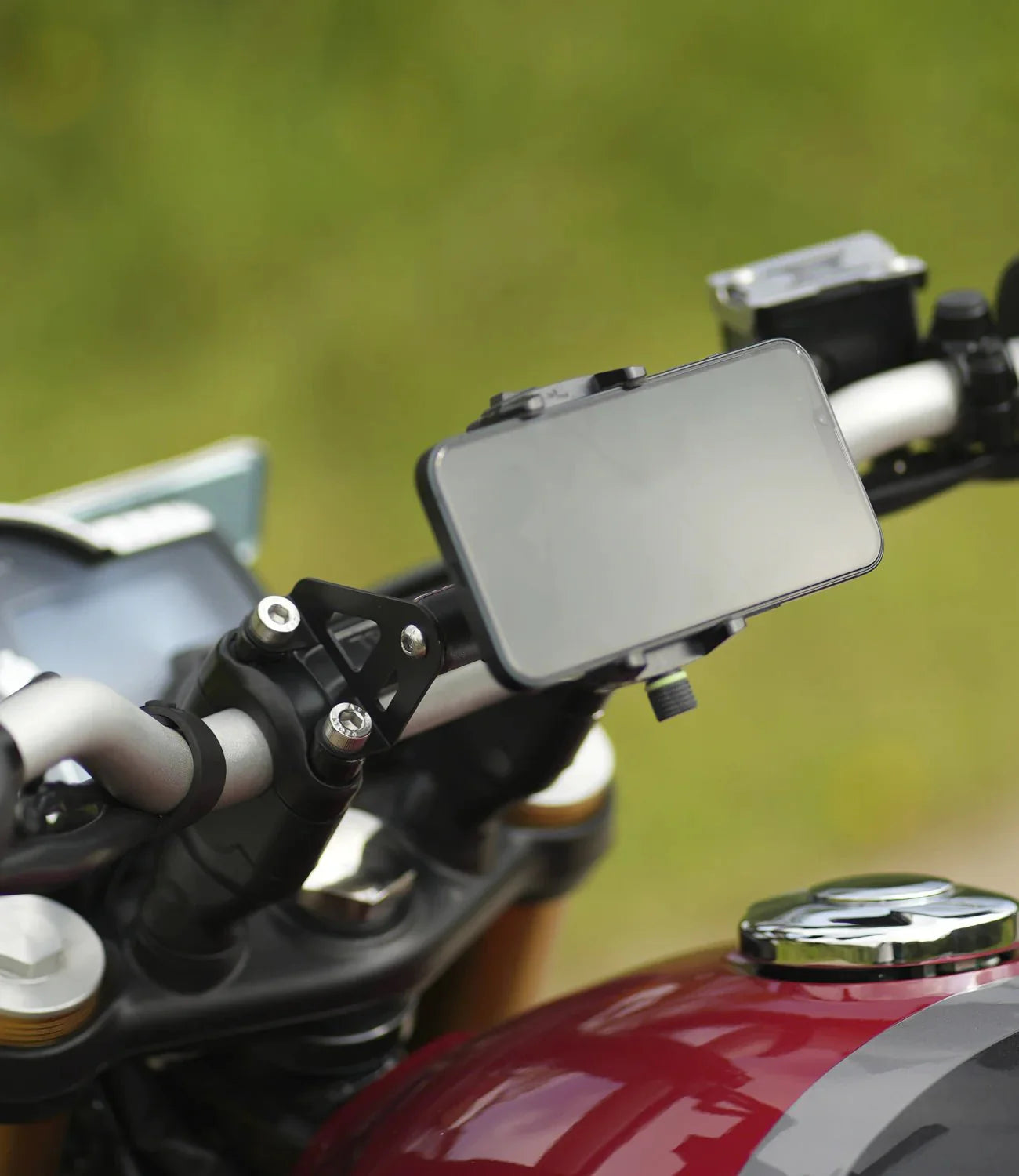 Triumph Speed 400-Moto Torque  GPS MOUNT